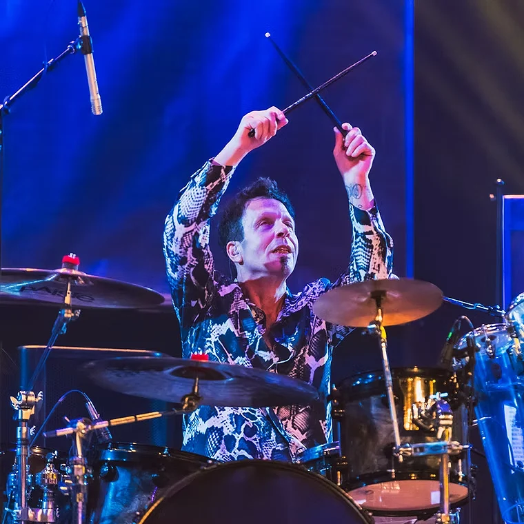 Rob - Drums & Vocals